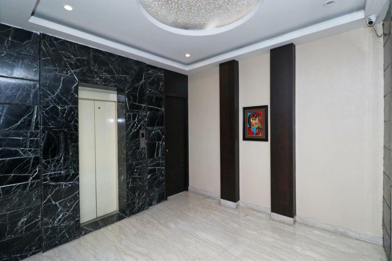 Oyo 5843 Hotel Yash Inn Mirzāpur Exterior foto