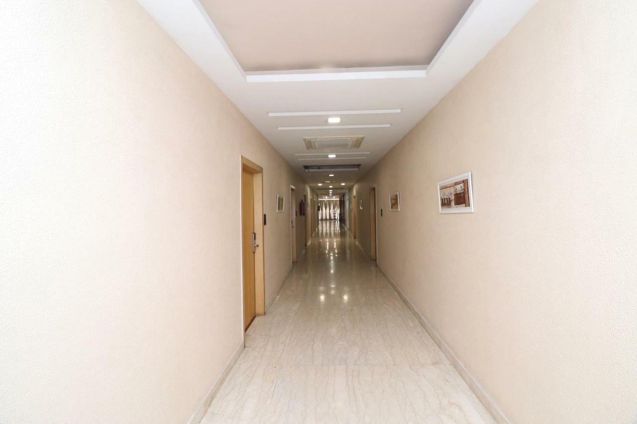 Oyo 5843 Hotel Yash Inn Mirzāpur Exterior foto